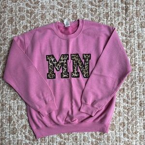 Pink Lily Pink Crewneck Sweatshirt with Animal Print